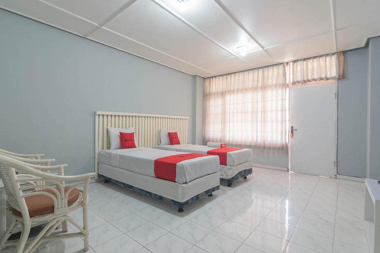 Reddoorz At Jalan Raya Lembang Hotel Padasul Kültér fotó