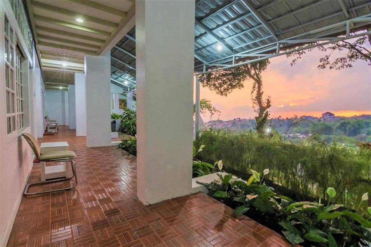Reddoorz At Jalan Raya Lembang Hotel Padasul Kültér fotó