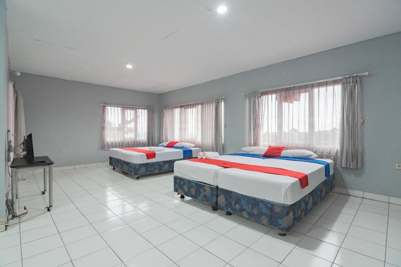 Reddoorz At Jalan Raya Lembang Hotel Padasul Kültér fotó