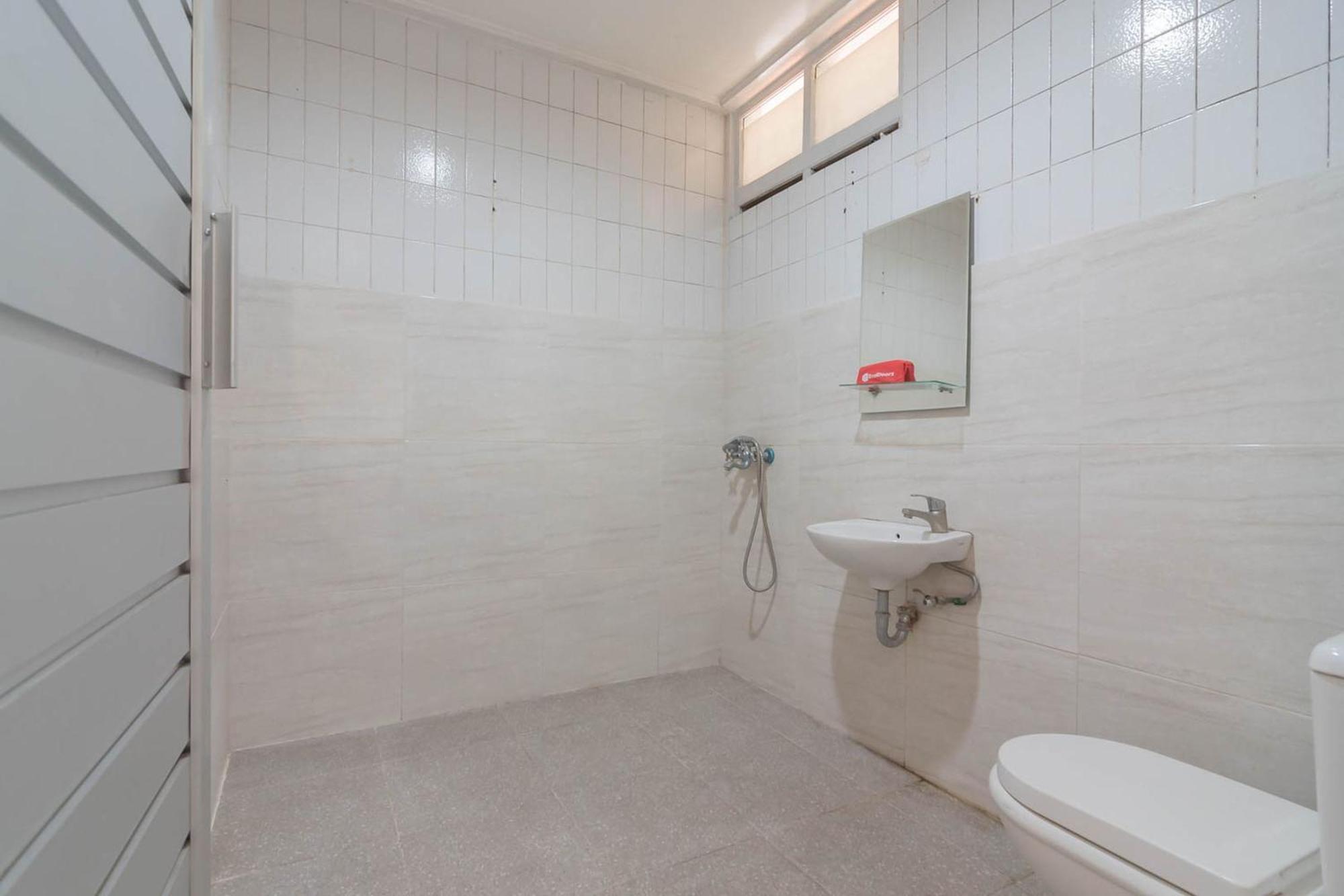 Reddoorz At Jalan Raya Lembang Hotel Padasul Szoba fotó